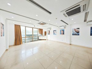 cho thuê vp an trạch 55m2 6tr nhà vuông vắn free dich vụ free gửi xe