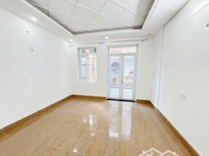 bán lỗ nhà huỳnh tấn phát, quận 7. giá 3,99 tỷ, dt 64m2, lh như , hẻm xe hơi 6m