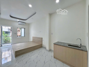 cho thuê căn hộ ban công q1, đường bùi thị xuân, gần công viên 23/9, công viên tao đàn, đh văn lang