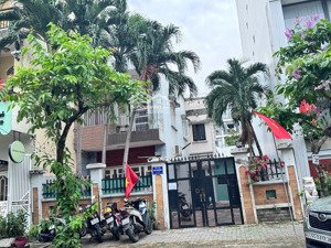 cho thuê nhà mặt tiền đường 79 tân quy, quận 7