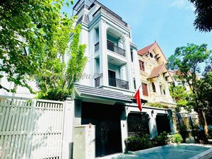 bán gấp! biệt thự bt7 việt hưng - trung tâm phân khu vip - thanh khoản tốt nhất!