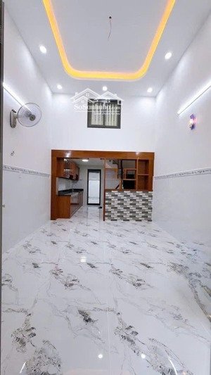 4 tầng btct - diện tích cực đẹp vuông vức - 40m2, có phòng ngủ dưới trệt - nhỉnh 4 tỷ