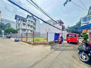 tôi chủ - bán lô đất 2 mặt tiền dt 118m2 (5.78x20) đường 6m, ngay đại học ngân hàng - hoàng diệu 2