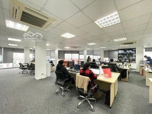 đa dạng mô hình kinh doanh - cho thuê sàn tại phố cốm vòng-cầu giấy 600m2 tòa lô góc full kính