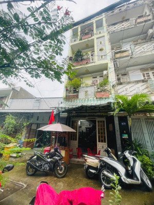 nhà đẹp hẻm xe hơi 6m 1 trục thẳng, 50m ra phạm văn chiêu, nhỉnh 6 tỷ tl, 48m2, 4pn, 5wc