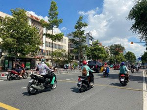 dt 147m2, mt lê văn duyệt (đinh tiên hoàng), tuyến thương hiệu sầm uất, tiếp nối võ thị sáu