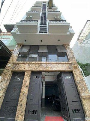 ccmn - hoàng cầu, 9 tầng thang máy, ô tô, 32 phòng, 111m2, mặt tiền 6.2m. giá 43.8 tỷ