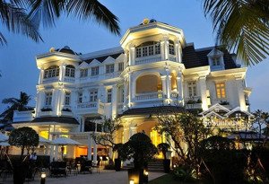 chủ thiện chí bán biệt thự ngay ga thảo điền - song hành, q2. dt: 15x27m, 390m2 - 3 tầng- giá 55 tỷ