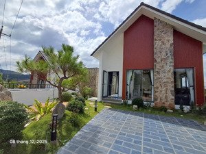bán nhà villa nghỉ dưỡng ven đà lạt 375m² 300m thổ cư sẵn nội thất cơ bản view săn mây 3ty550