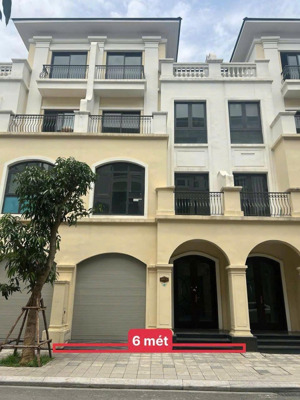 cắt lỗ biệt thự san hô 96m2 giá 14,4 tỷ, sẵn sổ, hướng đông nam mặt tiền 6m cạnh biển hồ tạo sóng