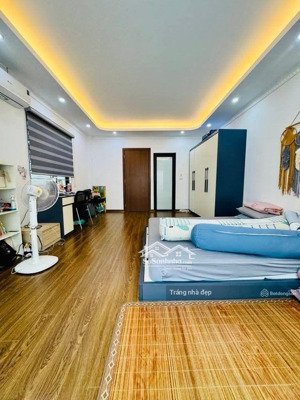 nhanh mới kịp! bán nhà mễ trì hạ từ liêm, 40mx5t- 7.9 tỷ, 15m ra ngõ ô tô, vài bước chân ra phố