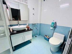 siêu phẩm đống đa - sát hồ đi bộ - khu phân lô hvctqg - 2 mặt ngõ - ô tô đỗ - khu vực hiếm nhà bán