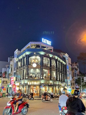 32 tỷ về 26 tỷ! bán nhà mặt tiền 120 trần hưng đạo, phạm ngũ lão, q1 (5x20m) 4 tầng thuê 120tr