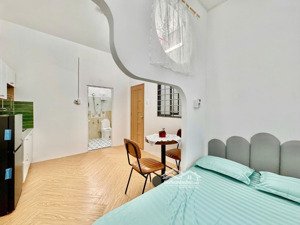 căn hộ studio cửa sổ lớn tân bình - đón ánh sáng tự nhiên