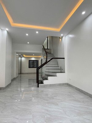 bán nhà ngọc thụy, 55m2 mt 4 m, 5 ngủ, mới tinh, chỉ 9.2 tỷ