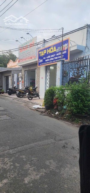 cần bán dãy trọ hxh đường phạm đăng giảng, dt 12x50m đang cho thuê, giá bán 35 tỷ. lh 