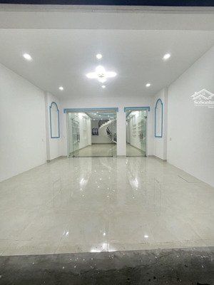 gấp bán ngộp bank bán nhà mặt tiền huỳnh tấn phát, 19 tỷ, 152m2, giá cực chất, view đẹp ngang 6m.