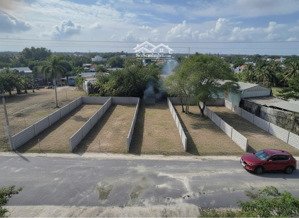 bán đất chính chủ , trục đường hồ văn tắng. gần bv xuyên á và vinhome hóc môn.