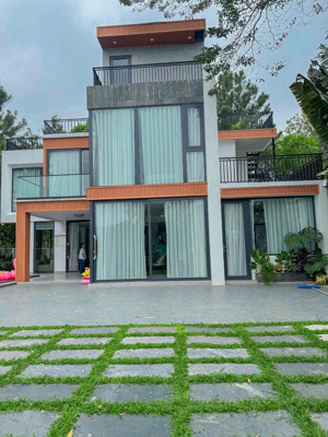 bán gấp biệt thự tại flamingo đại lải resort, 8.5 tỷ, 304m2, 6pn, 6wc, đẹp, tiện ích