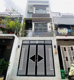 bán nhà đẹp đường số 17, hbc, thủ đức 2tỷ1, hẻm 4m, khu an ninh, shr, có hđ thuê 17tr