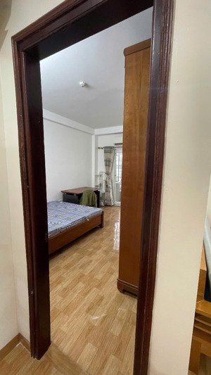 căn hộ cho thuê view hồ tây hiện đại tại phố trích sài, tây hồ, hà nội