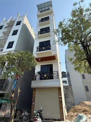 bán nhà mới xây tái định cư tu hoàng