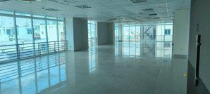 giảm giá sàn văn phòng đường hoàng văn thụ phường 4 quận tân bình dt 170m2 giá 35 triệu