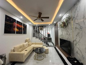 bán nhà lô góc, ngõ thông , kinh doanh tại hoa thám - la phù - ô tô 16 chỗ đỗ cửa