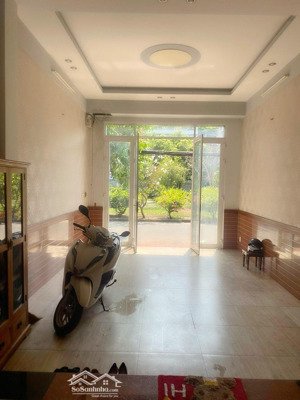 chỉ 22 tr/tháng .cho thuê nhà 4 lầu đẹp đối diện công viên, kdc nam long phú thuận quận 7.