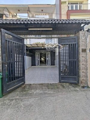 nhà 1 trệt 2 lầu hoàn công đông hòa dĩ an, gần bigc go, đường 5m, 122m, giá 5.5 tỷ tl