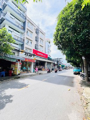 nhà mặt tiền vuông vức - ngay hoàng diệu 2 - chưa qua đầu tư -96m2 công nhận đủ