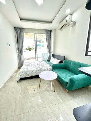 cho thuê trọ quận 10 gần đại học bách khoa, kinh tế, vạn hạnh mall, có ban công, máy giặt riêng