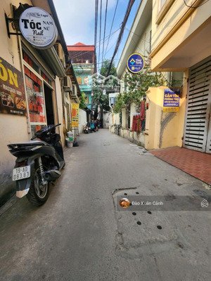 bán nhà doãn kế thiện gần học viện báo chí 35m², 3 tầng mt 4.7m kinh doanh tốt