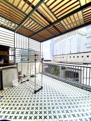 bình thạnh-hẻm xe hơi nơ trang long.