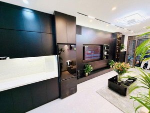 hai bà trưng-ngõ thông nông-vị trí ổn-gần oto-xung quanh nhiều tiện ích-nhỉnh 8tỷ