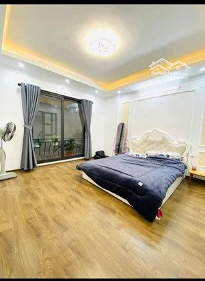 kiếm đấu ra 4,05 tỷ nhà bạch mai, hai bà trưng,20m2*3t, 2 ngủ, 5m ra ngõ to, cách phố 100m, lô góc