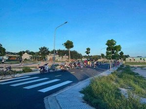 1 tỷ 6 sở hữu đất vị trí đẹp đông dân tại phùng hưng