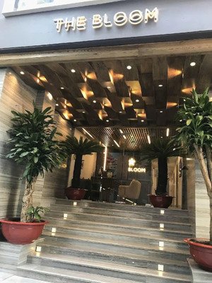 bán khách sạn cao cấp bloom 4* gổm 39 phòng chỉ 101 tỷ hđ thuê 500tr/th khu phố tây phạm viết chánh