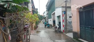 đất 60m2 mt 3.9m lô góc ô tô tránh sổ đỏ vuông