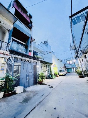 [bhh - bình tân] - 68m2 (4x17) - 1 trệt lửng hẻm 6m thông - nhỉnh 7 tỏi tl