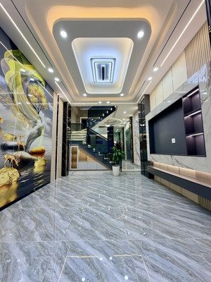 bán gấp nhà riêng tại thạnh xuân 43 quận 12- giá 5,6 tỷ, 64m2, 3pn 3wc, hướng tây bắc