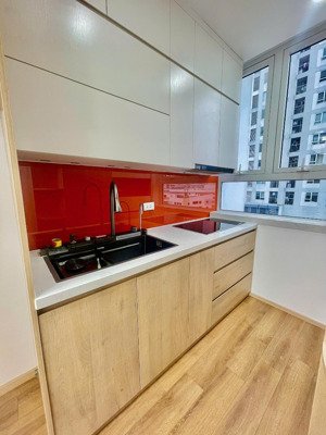 chung cư a14b2 nam trung yên - 60m2, 2pn, 2vs mới đẹp