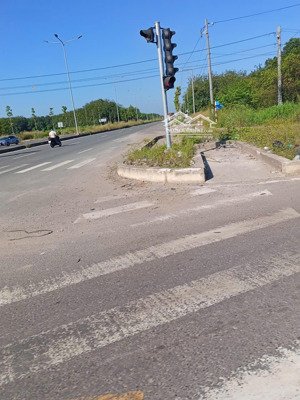 bán gấp mảnh đất tc 255m2 sát bên tạo lực bàu bàng - phú giáo - btu. lh 