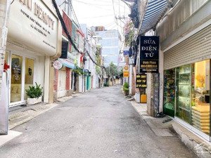 chủ gấp bán giảm mạnh nhà phạm văn đồng hẻm ôtô 2 mặt tiền, không lộ giới ,gần cv gia định ,bv 175