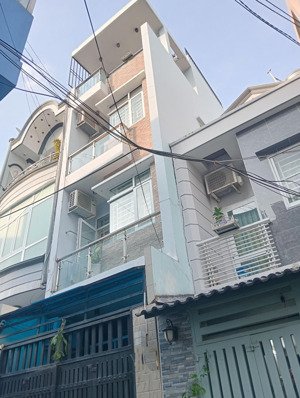bán nhà 4 tầng, hxh, quận 4 giá 9 tỷ