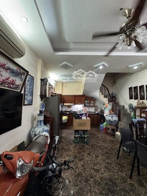 cực ngon! căn góc trung phụng, ngõ thông gần phố kinh doanh, 42m2-5t dân xây ở ngay