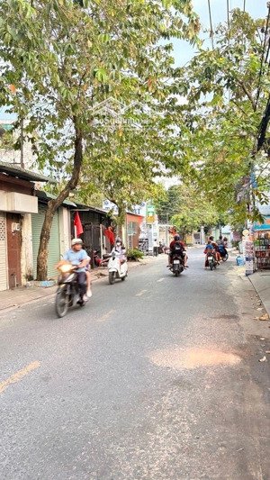 hot! nhanh còn kịp chậm là mất! mặt tiền thới tam thôn 17 - đường 8m vỉa hè - ngang 5m - giá tốt