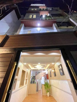 nhà mới 5 tầng, 4pn full nội thất vào ở liền ngay phố ẩm thực phan xích long, phú nhuận. chỉ 7 tỷ