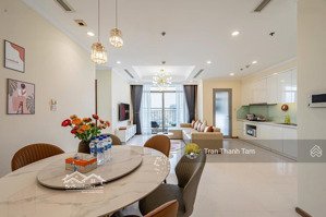 cho thuê nhanh căn hộ chung cư oriental plaza tân phú 83m2, 2pn, 2wc, 10tr, ở liền. lh 