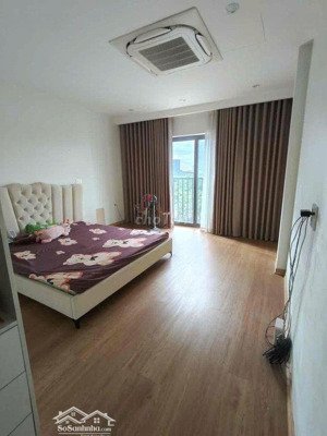 cho thuê nhà rẻ và đẹp âu cơ, tây hồ, hà nội. dt: 50m2 x 5 tầng. giá 25 triệu/ tháng